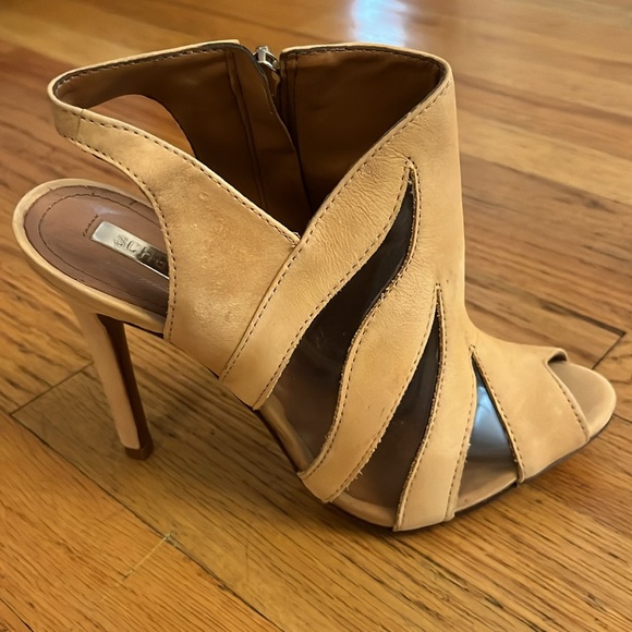 Schulz Booties - Picture 3 of 10